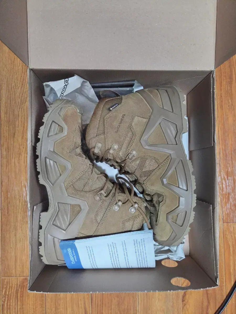 로우 LOWA 택티컬 부츠 260