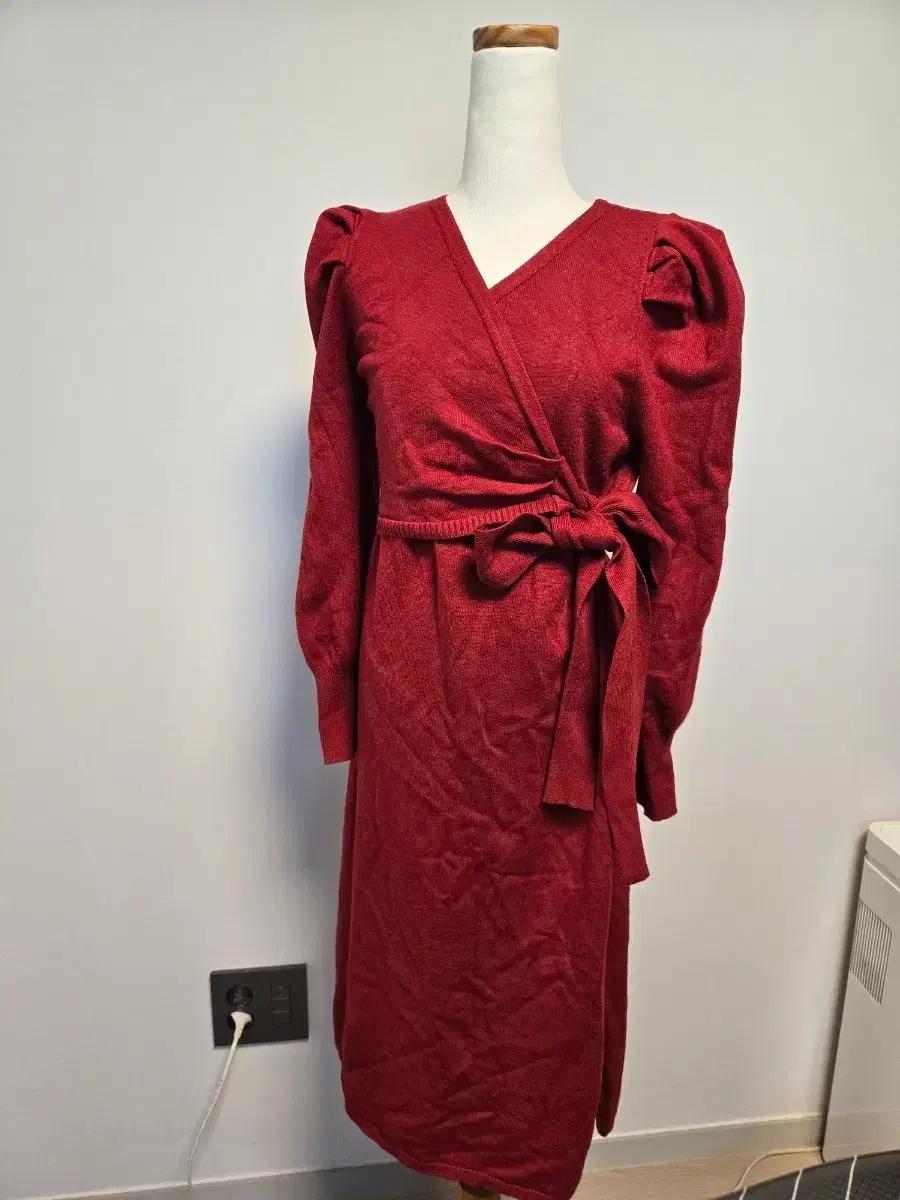 (M)레드 랩 스타일 니트 롱 원피스