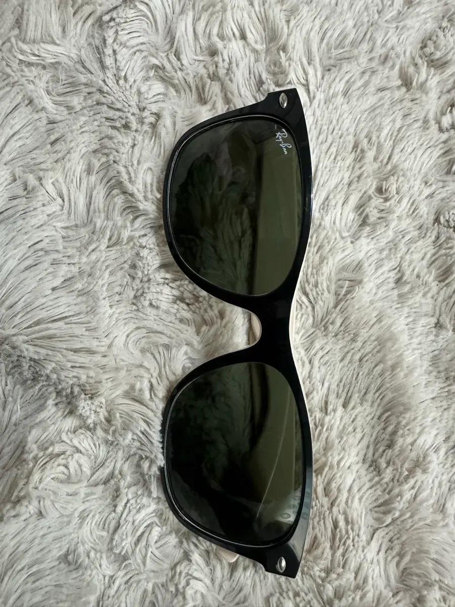 레이벤 (Ray-Ban) 뉴 웨이페어러 RB2132 875 선글라스