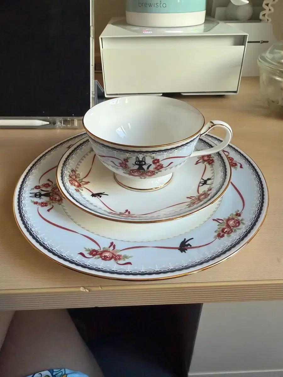 노리다케 지브리 마녀배달부 키키 찻잔 소서 접시