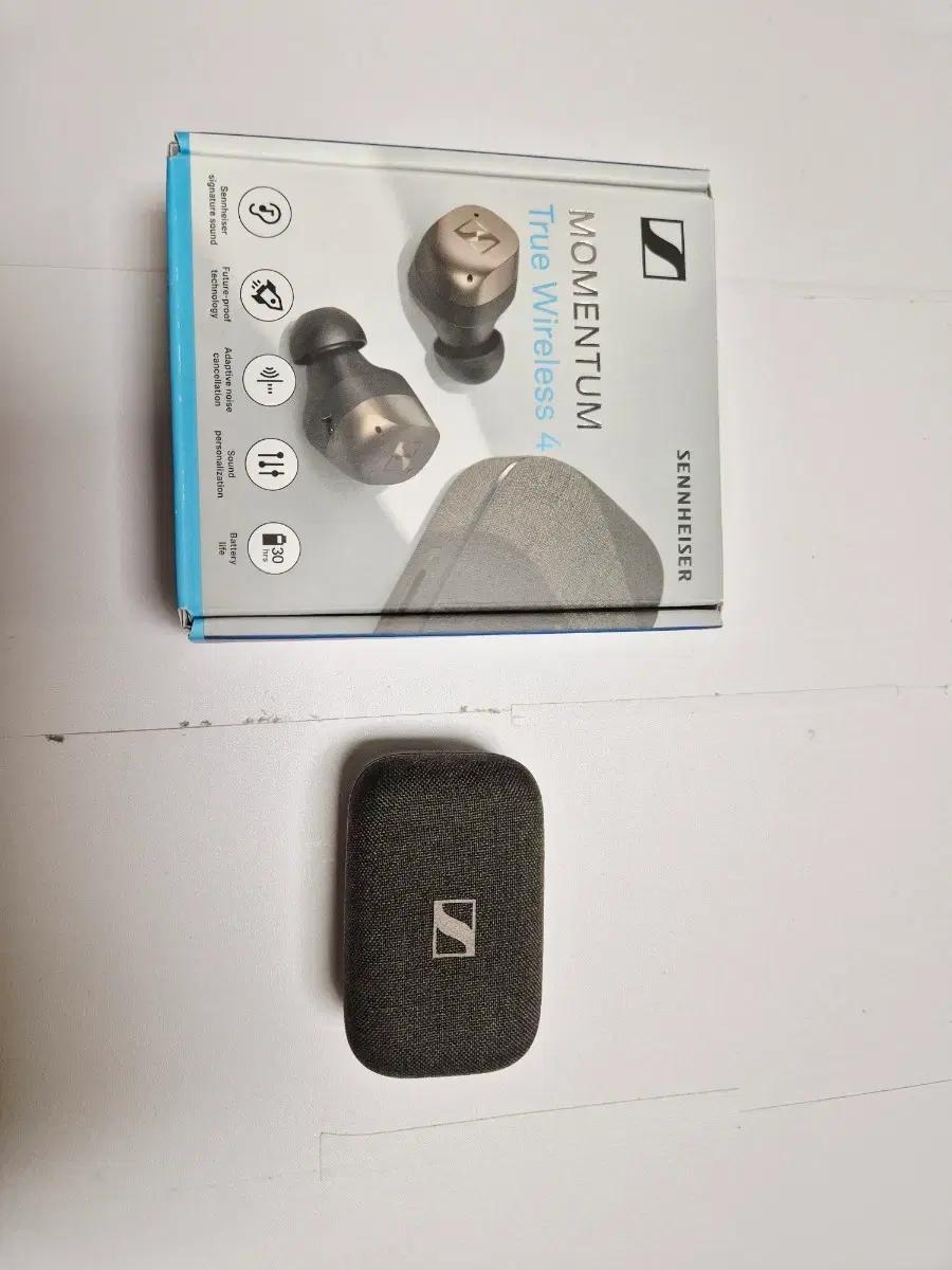 젠하이저 모멘텀 MTW4 무선이어폰 풀박스 신품급 팝니다.