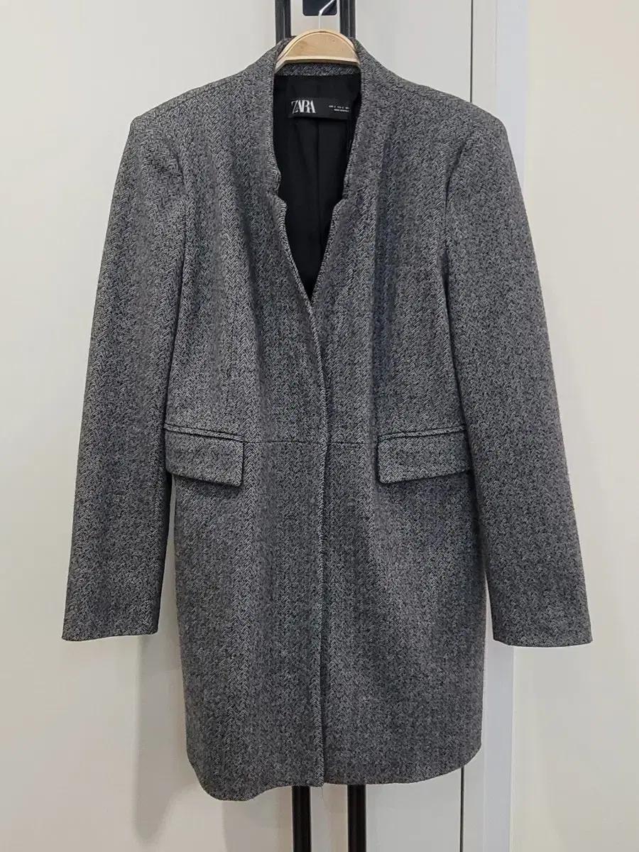 자라 ZARA 헤링본 패턴 여성용 코트 L사이즈 66반~77사이즈 새제품
