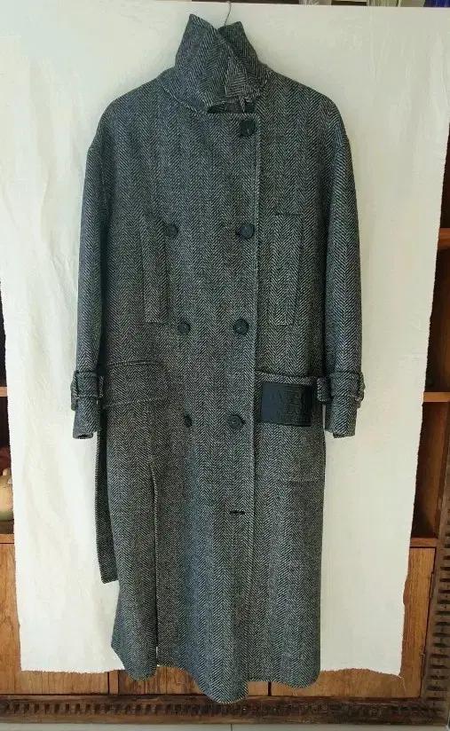 럭키슈에뜨 헤링본 롱 코트