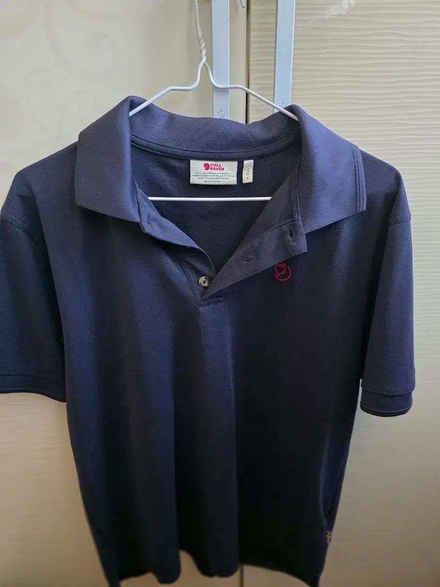 피엘라벤 반팔 카라티