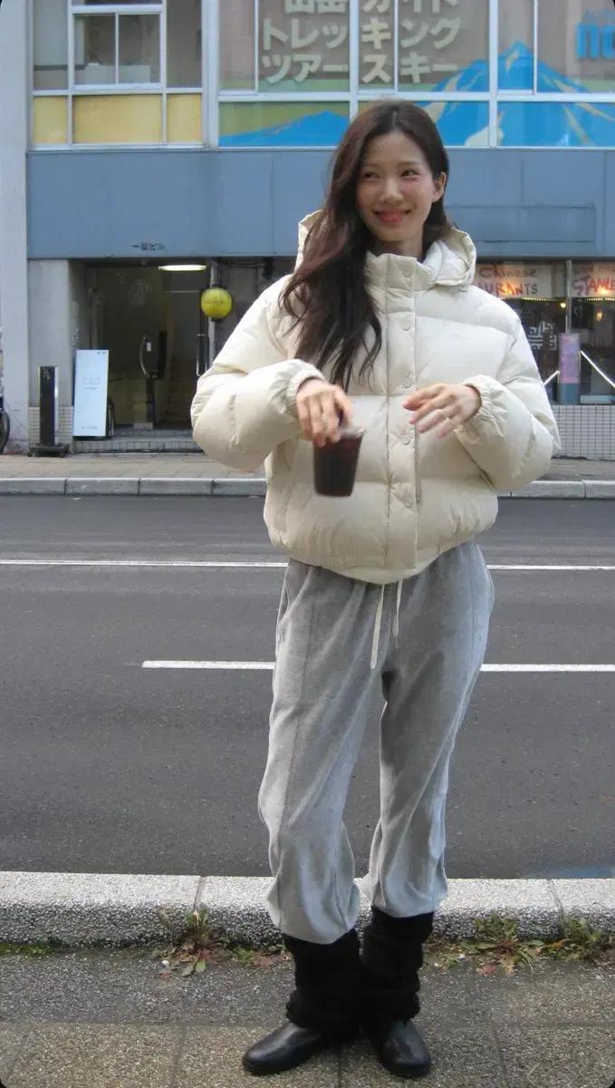 새상품 타낫 벨로아 허쉬 조거 팬츠 그레이