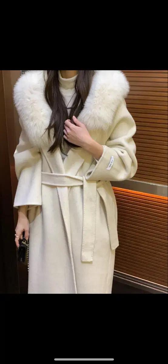 [무료배송](새상품) 울 핸드메이드롱코트후드폭스퍼리얼폭스퍼울코트여성아우터