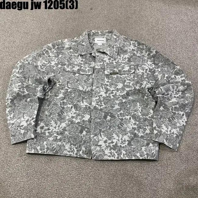 디스이즈네버댓 카모 자켓 S 실측 M