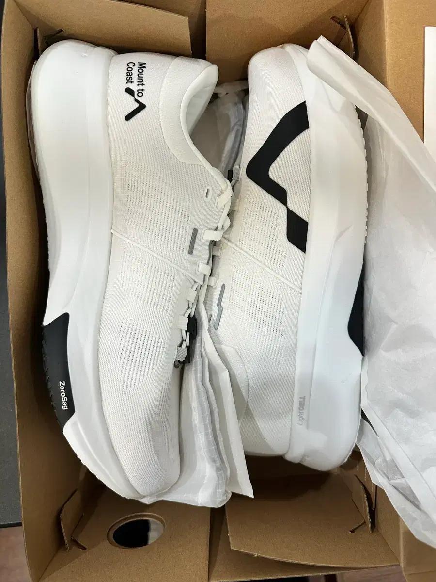 울트라마라톤 가능한 로드러닝화 290