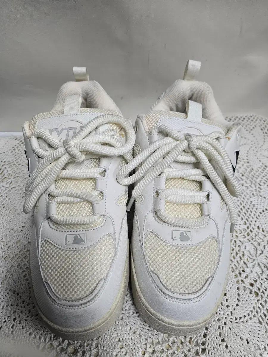 뉴욕양키즈 청키와이드 스니커즈 280