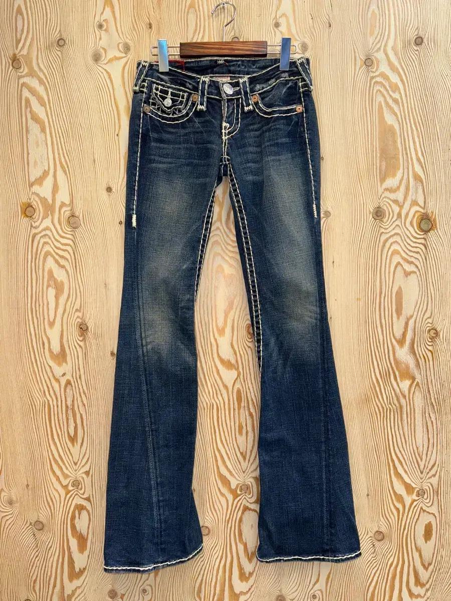 트루릴리젼 조이 슈퍼 T 부츠컷 데님 팬츠