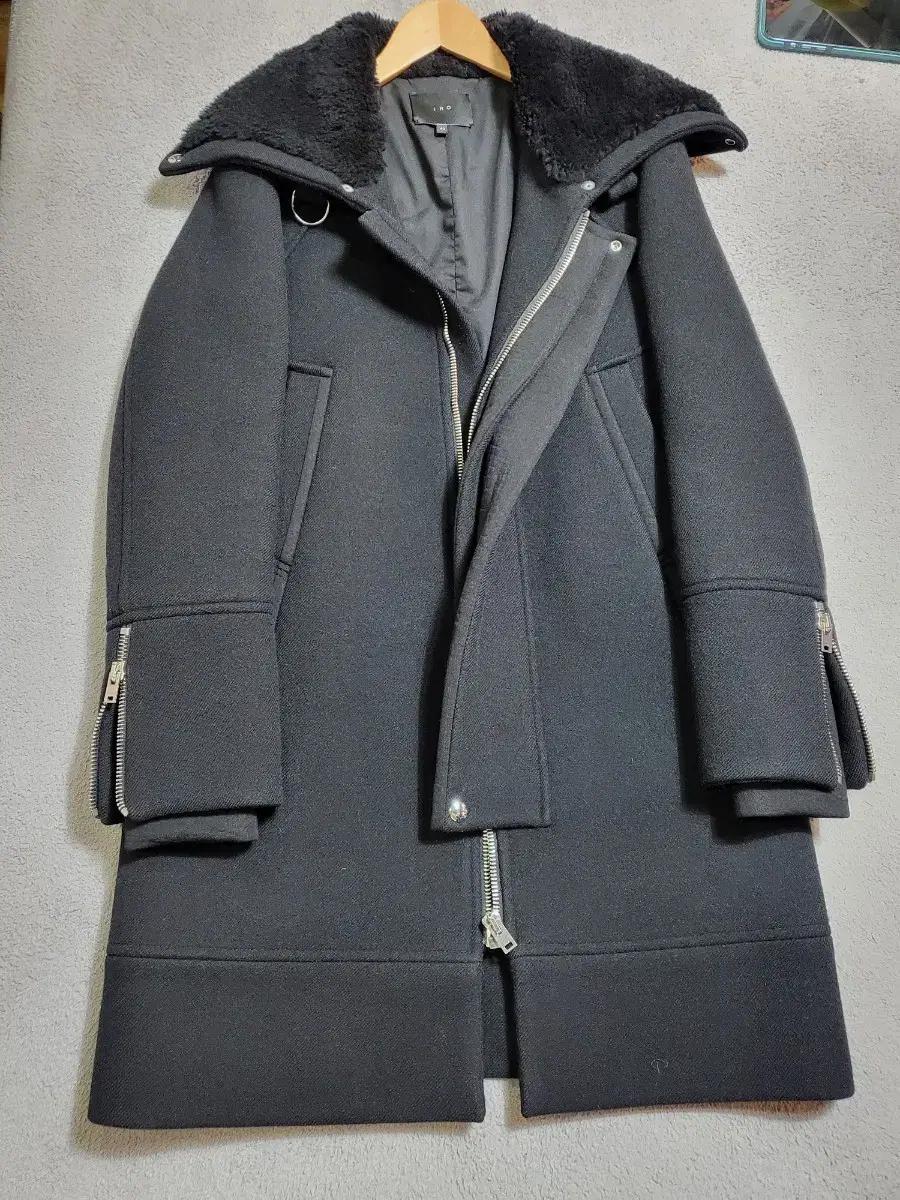 Iro 이로 블랙 무스탕 롱 코트 솔리드 타임 시스템옴므