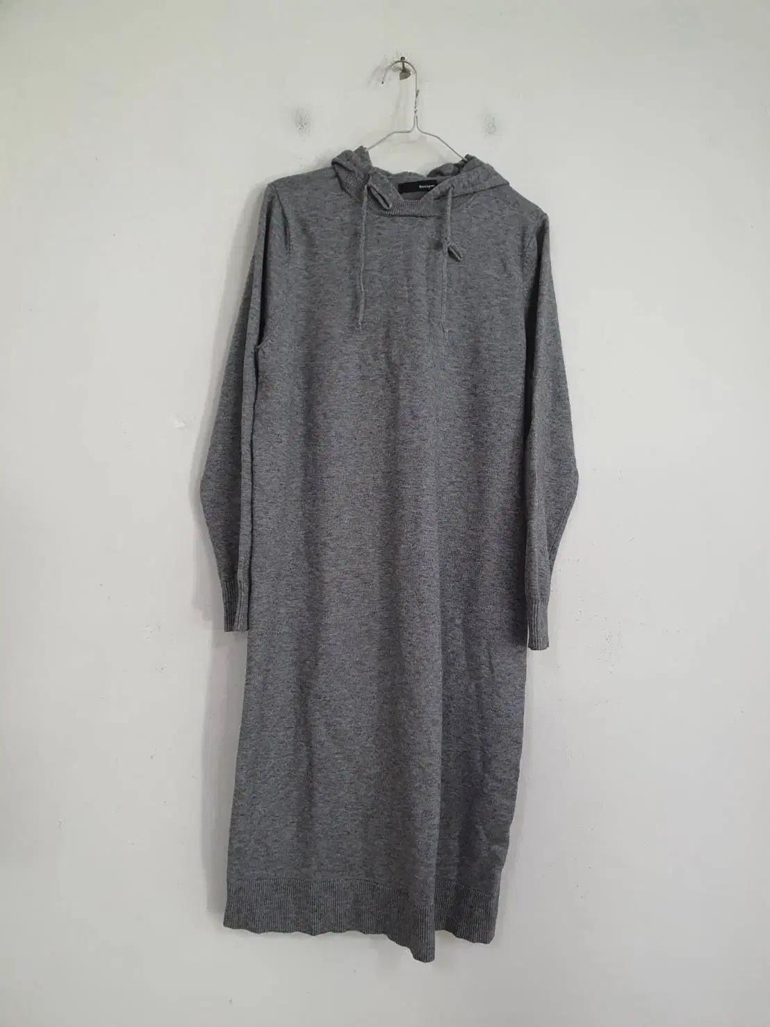 보니스팍스 여성 그레이 후드 니트 롱 원피스 66