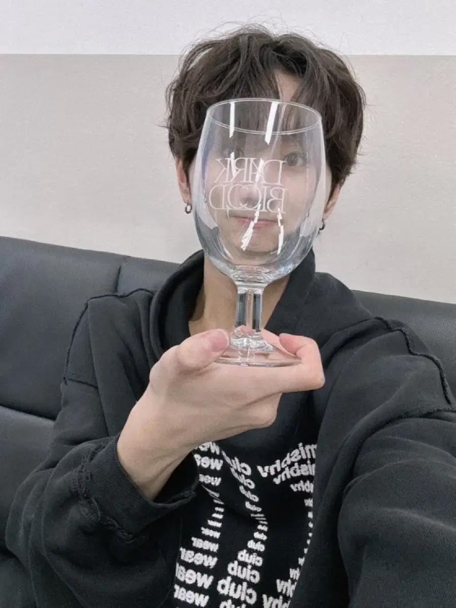 엔하이픈 와인잔 다크블러드 쇼케이스 역조공