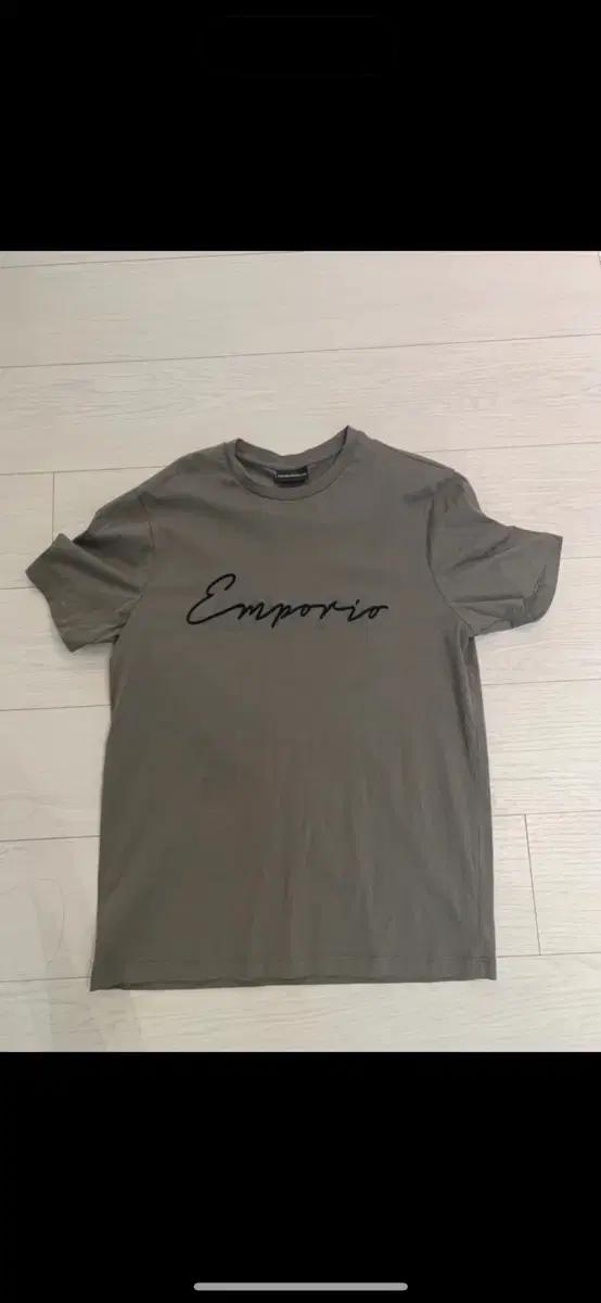 엠포리오 아르마니 회색 티셔츠 새상품 (백화점 구매)