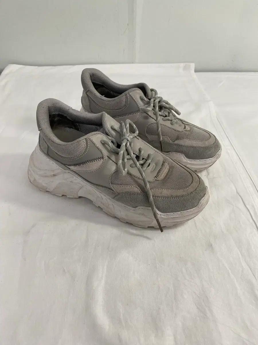 Kuho chunky 구호 청키 스웨이드 스니커즈 240