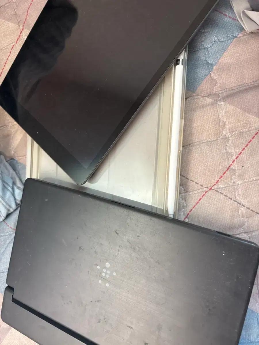 아이패드 + 애플펜슬 + Belkin 키보드