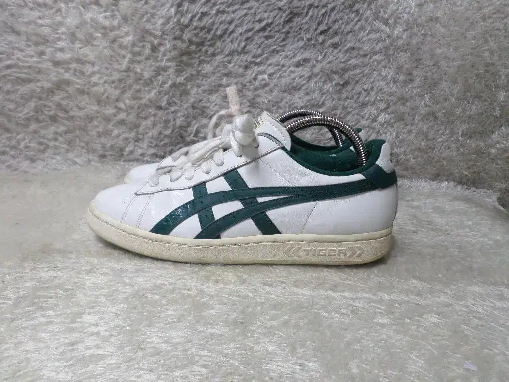 휘리릭구제 250 오니츠카타이거 화이트 그린 운동화 스니커즈 중고 신발