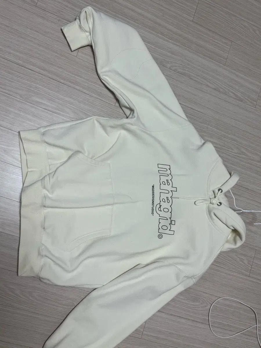 마하그리드 아이보리 후드티 s (기모)