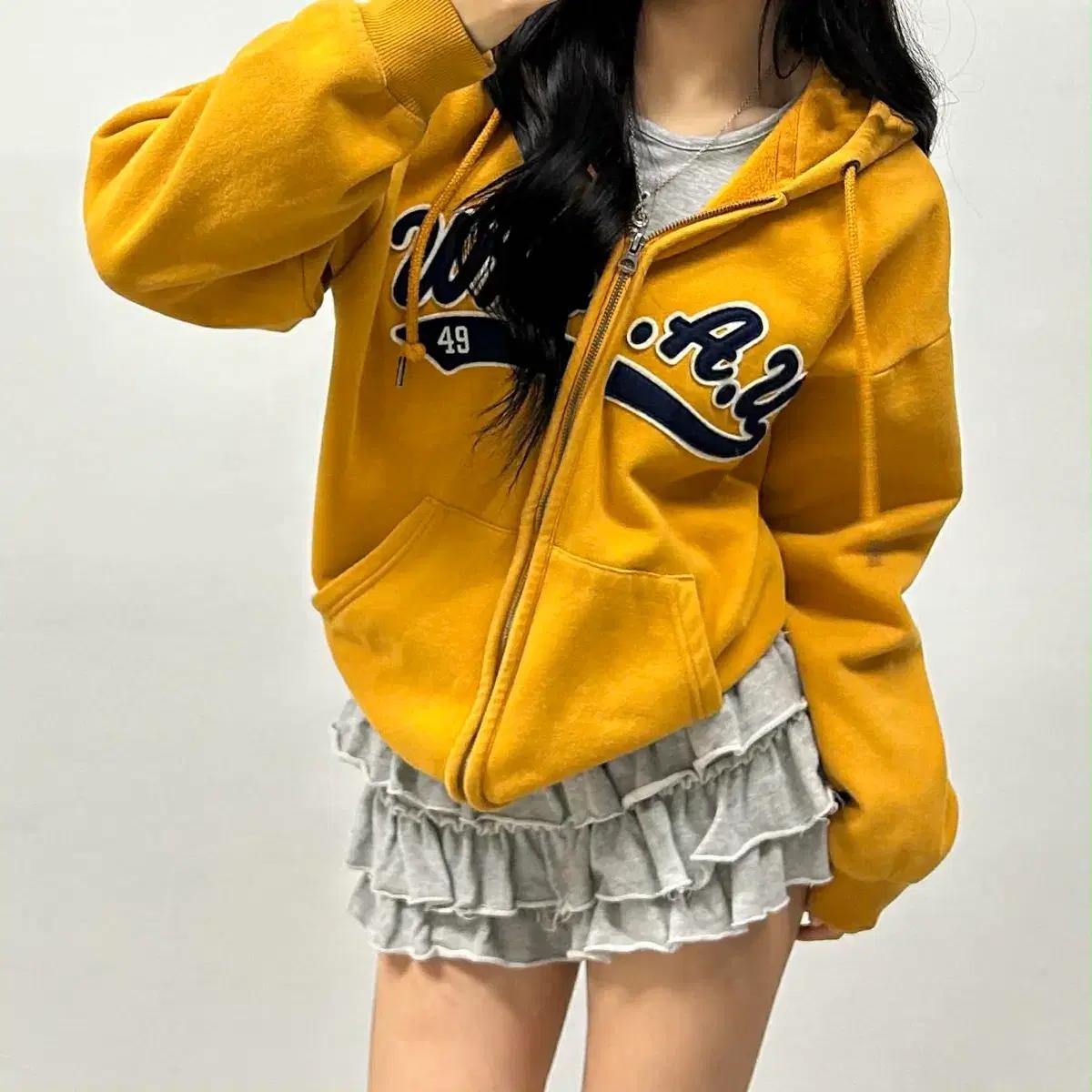 후아유 y2k 러블리힙 후드집업 희귀져지(M)