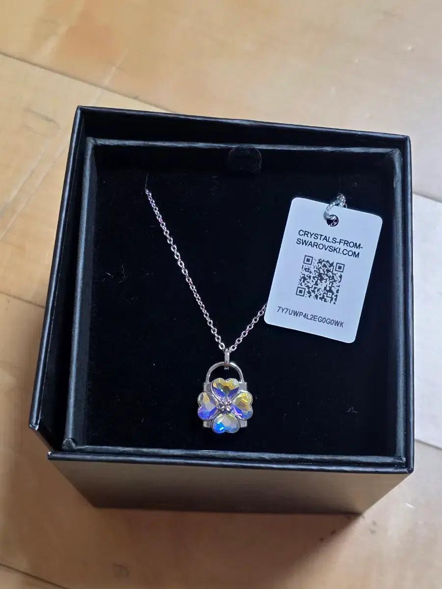 캐캐체 와디즈 펀딩 주얼리 스와로브스키 목걸이 귀걸이 세트 캐릭캐릭체인지