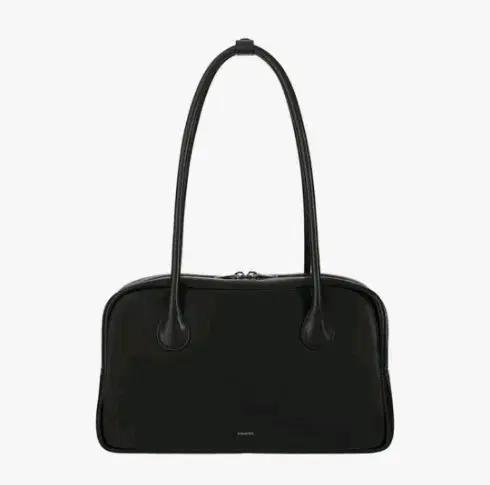 새상품 스탠드오일 모모백 라지 블랙