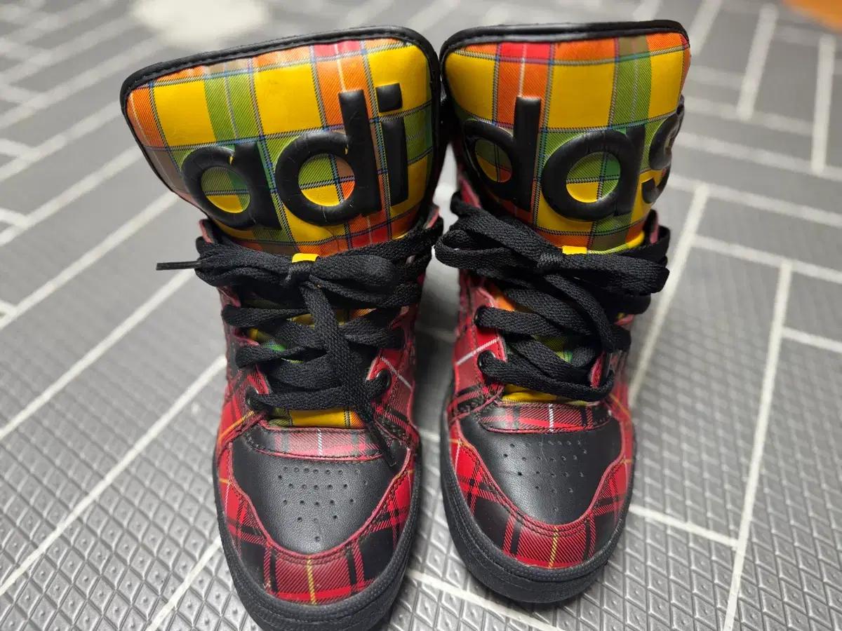 아디다스 제레미스캇 인스팅스 하이 230