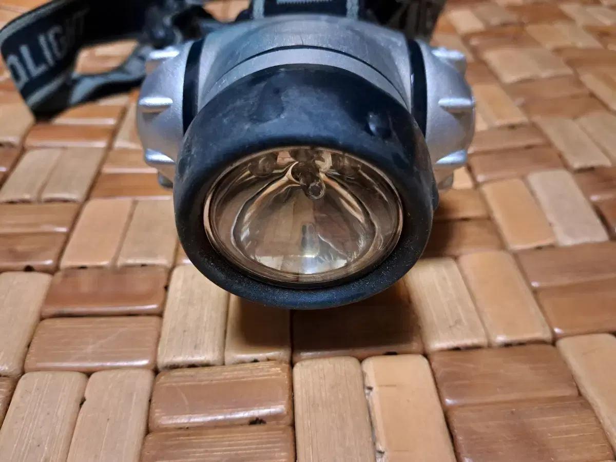 헤드랜턴 등산 캠핑용 라이트