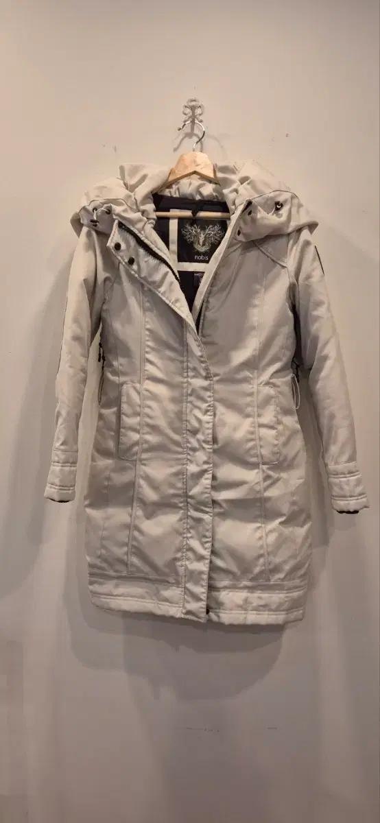 노비스  구스다운   패딩