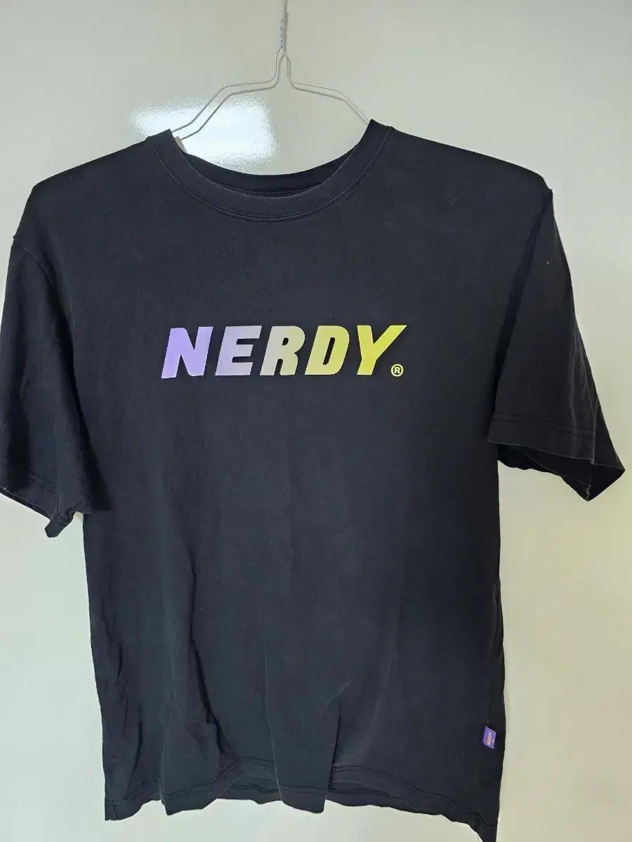 널디 NERDY 블랙 반팔 티셔츠 s