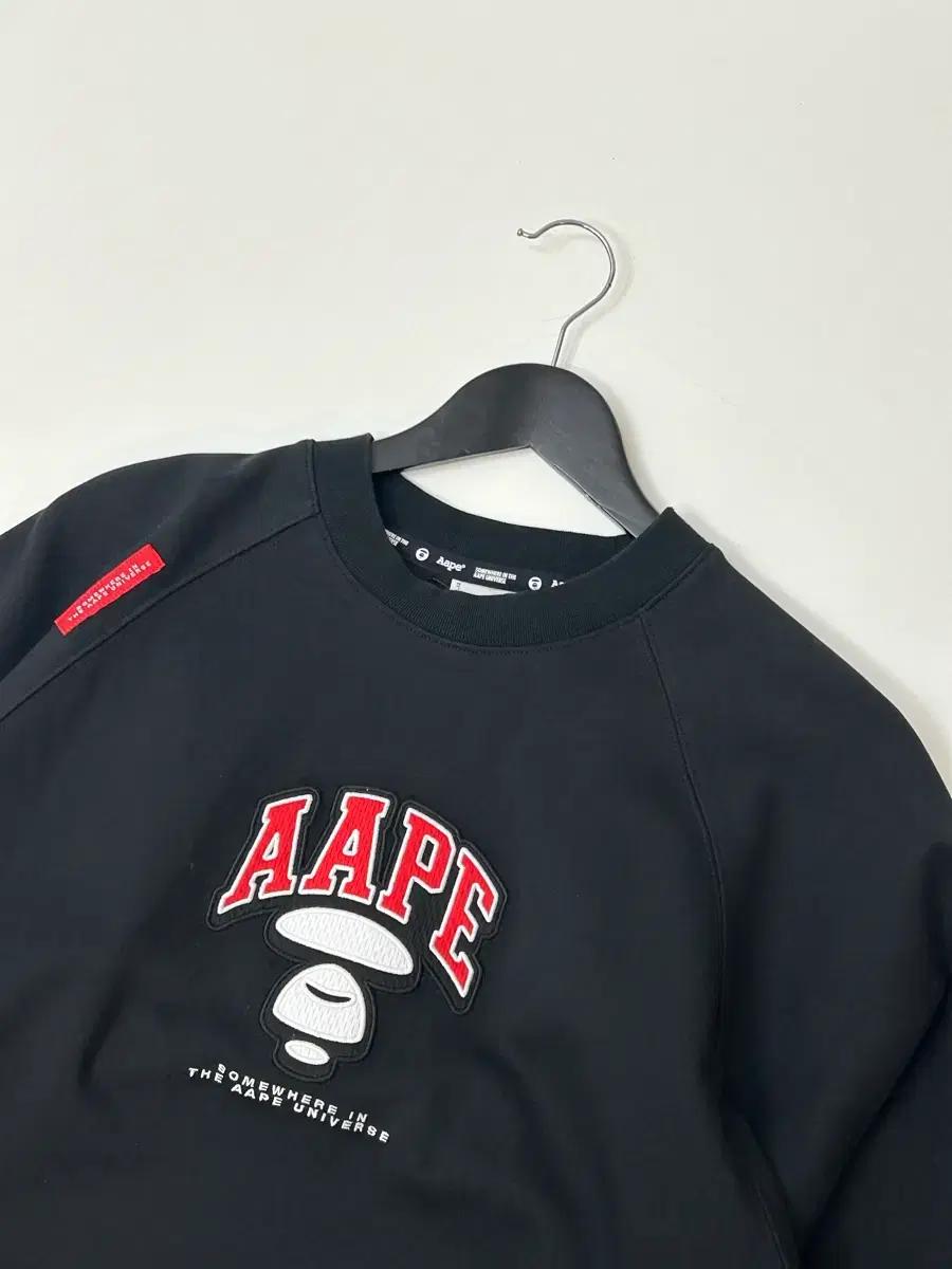 AAPE 에이프 크루넥 스웻셔츠