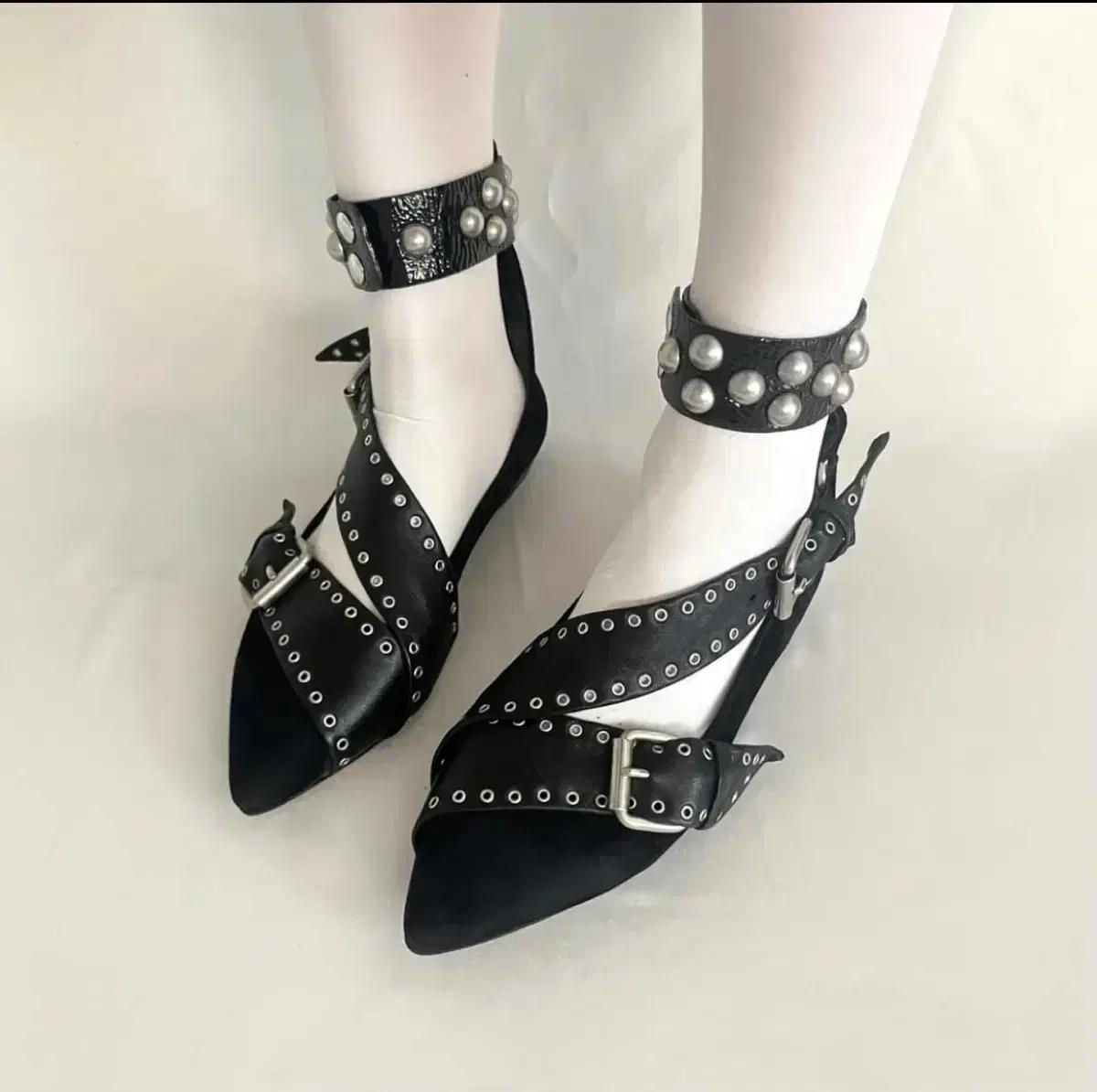 Isabel Marant stud strap flats