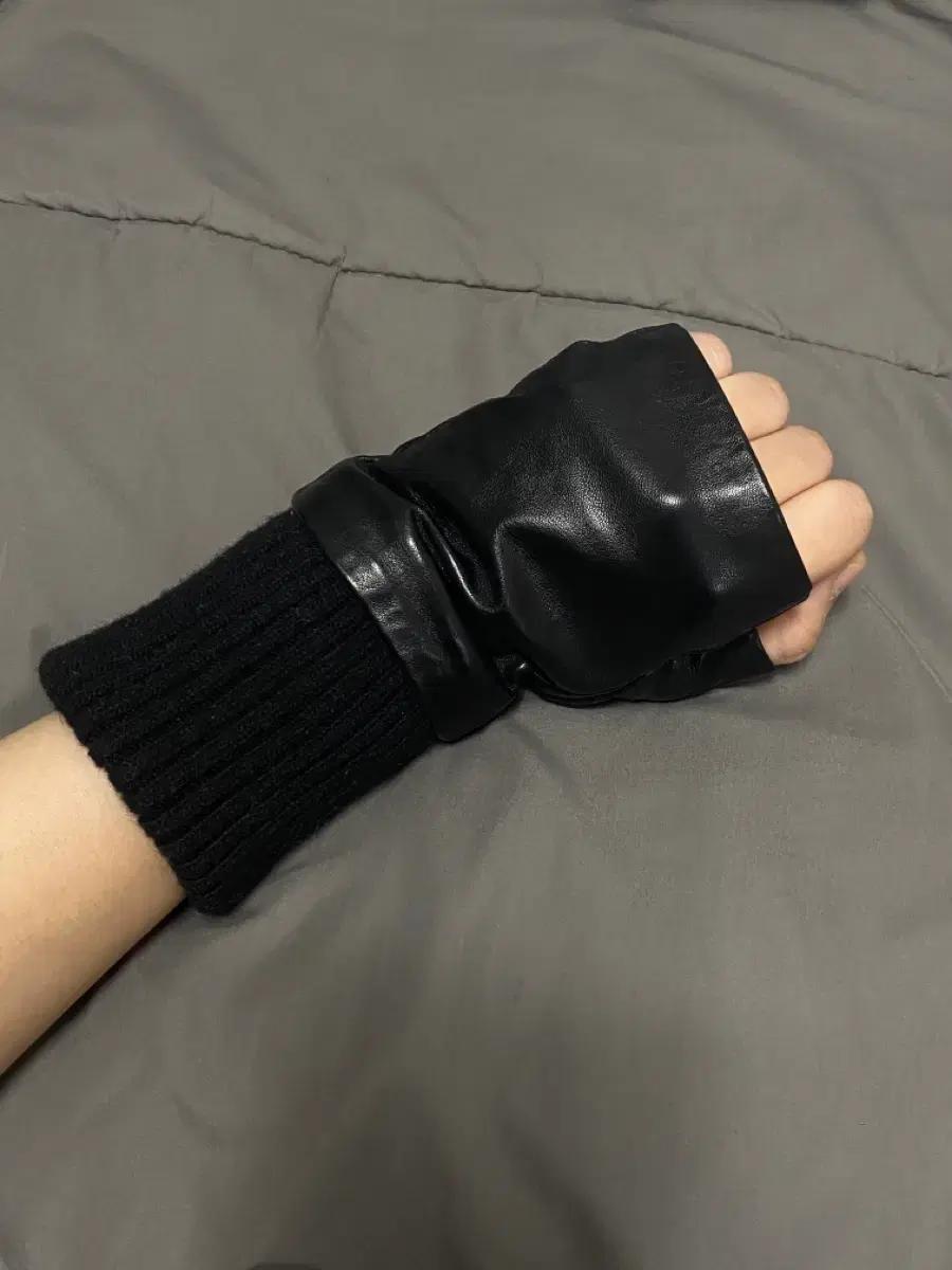 앤아더스토리즈 울 워머