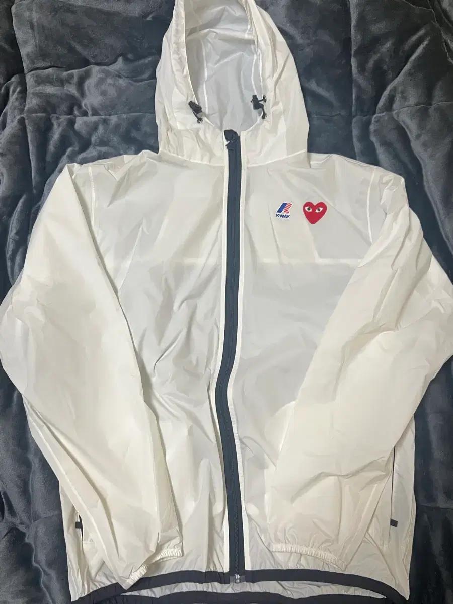 플레이 꼼데가르송 x 까웨 풀 집 자켓 화이트(xl)