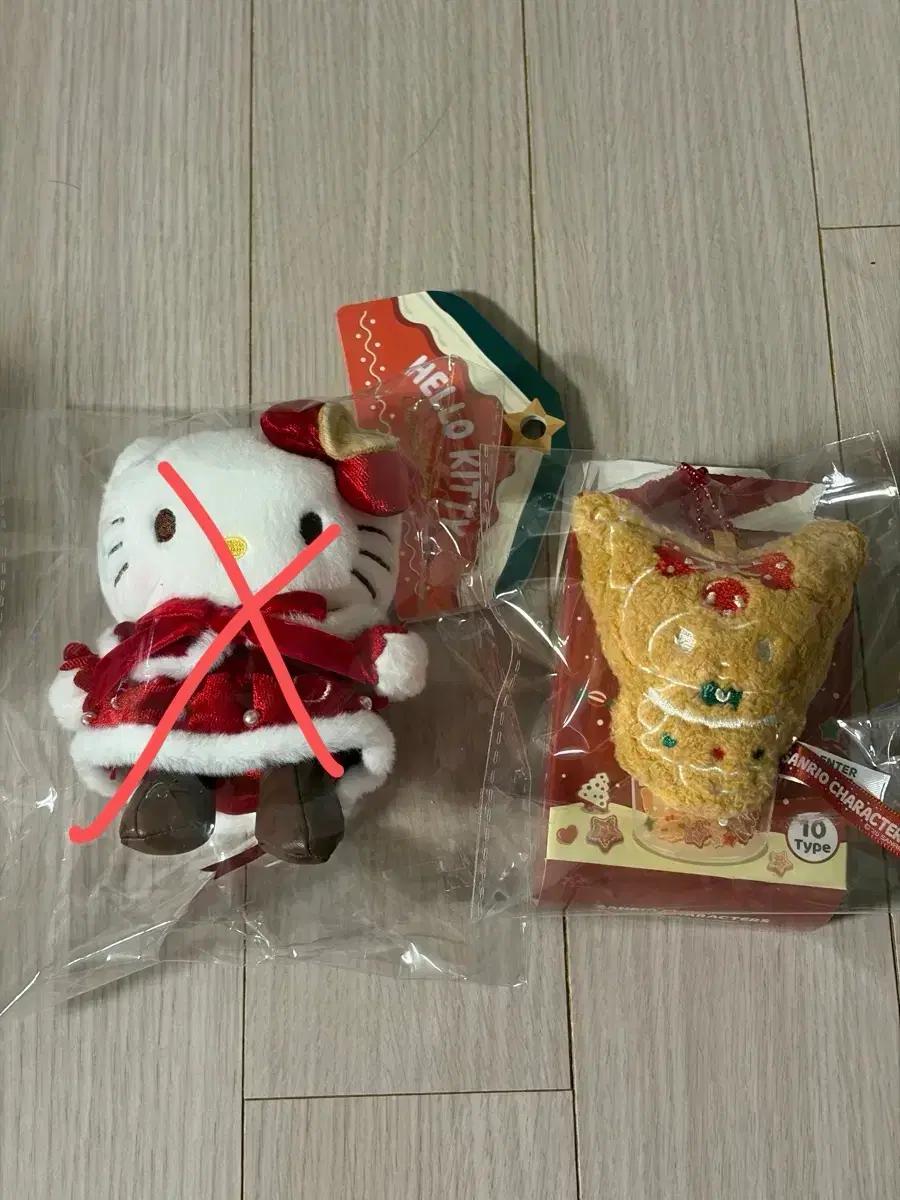 산리오 홀리데이 성수 팝업 쿠로미 쿠키키링 , 폼푸 뱃지