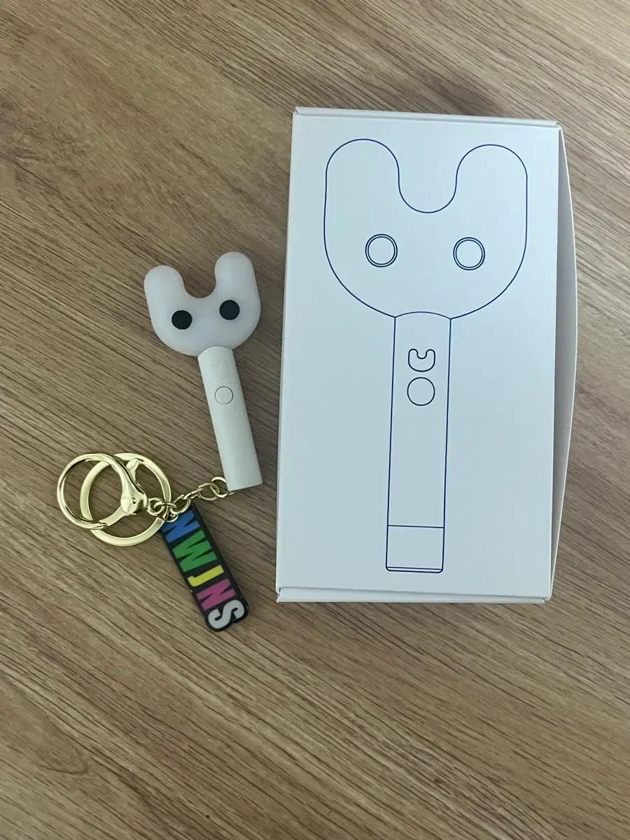 뉴진스 응원봉 빙키봉 미니키링