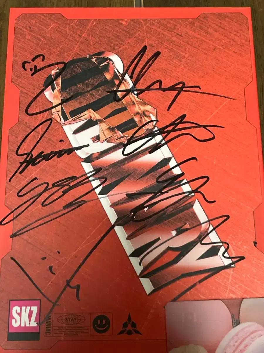 스키즈 친필 싸인 앨범 오디너리 현진 필릭스 한 승민 리노 방탄 아이엔