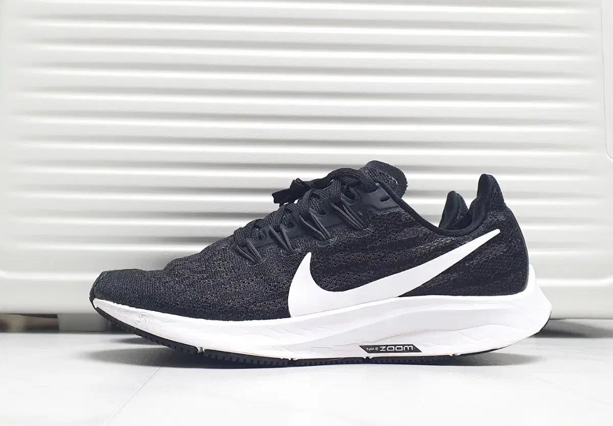 나이키 줌 페가수스36 러닝화 235