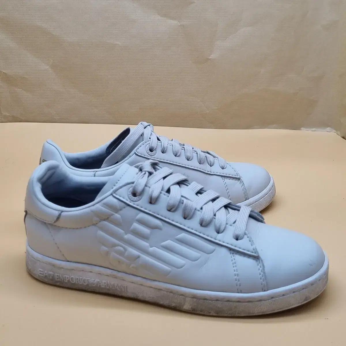 엠포리오 아르마니 여성스니커즈240_