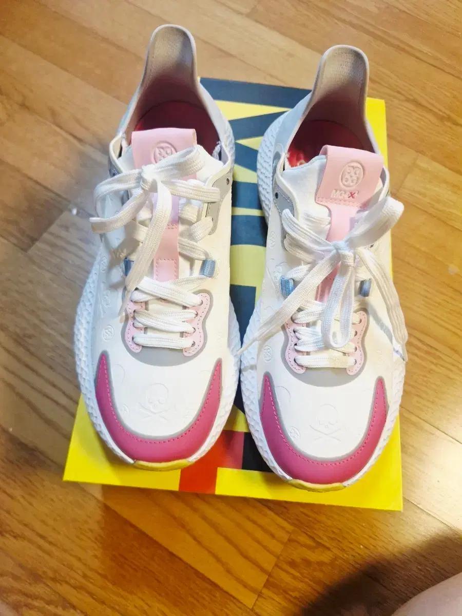 MG4+ 골프화 화이트/핑크 여성 스니커즈 지포어8.5 250 1회착용