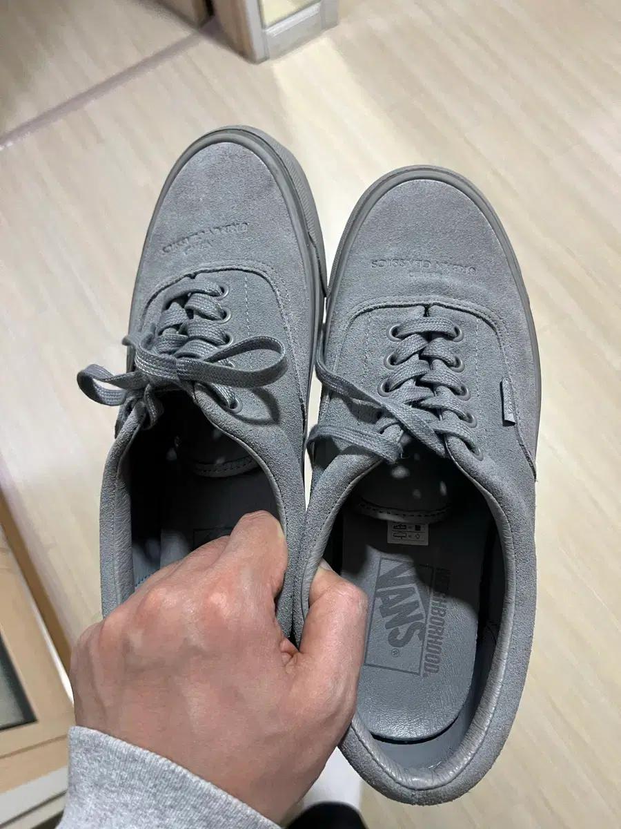 반스 네이버후드 에라 그레이 270