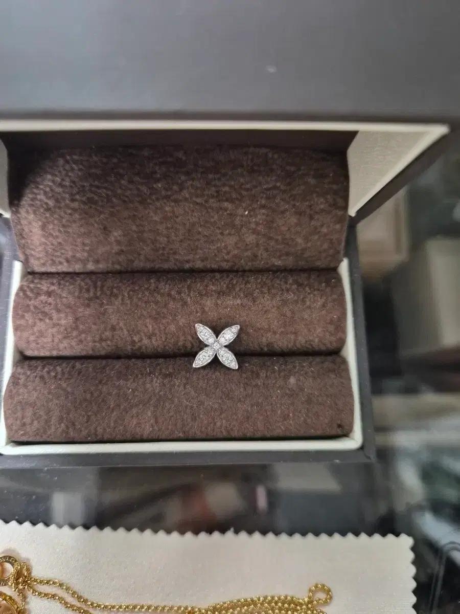 골든듀 펄시피아 쁘띠 파베 팬던트만