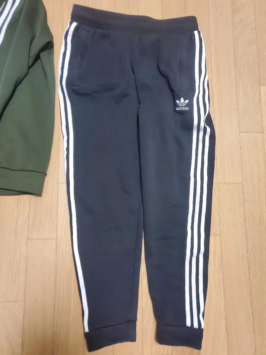 아디다스 삼선 트레이닝 세트