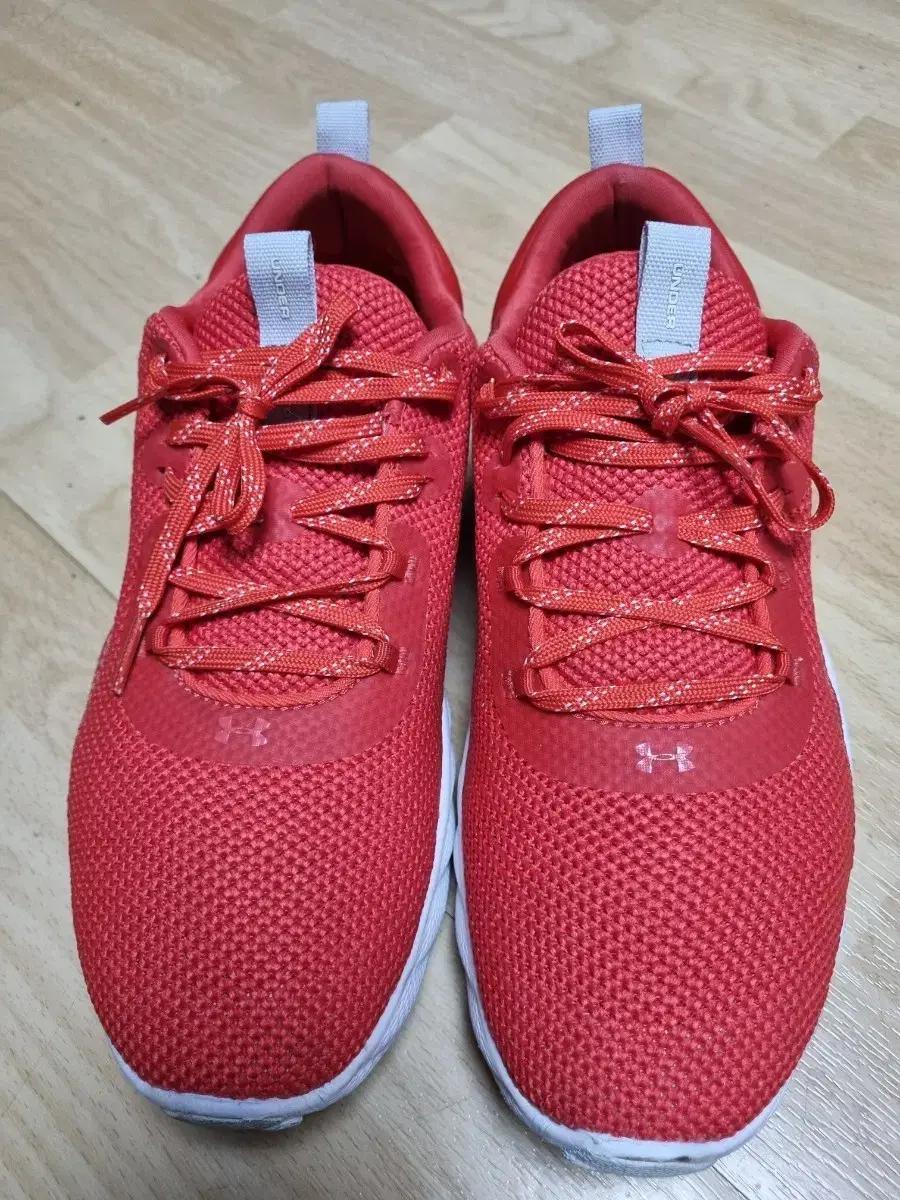 언더아머 러닝화 레드 사이즈270