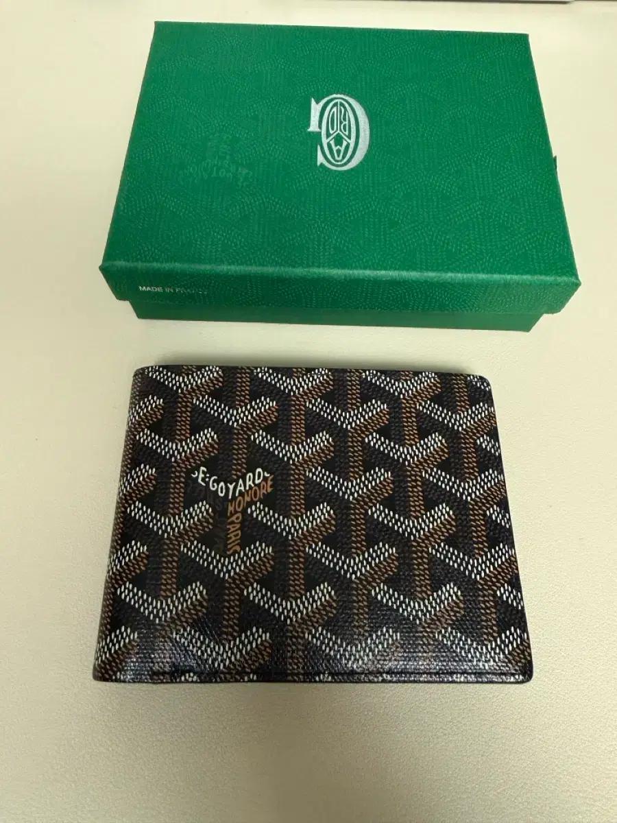 고야드 빅투아르 반지갑 판매합니다