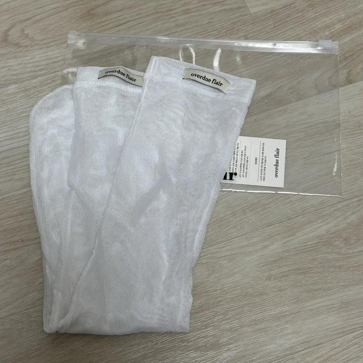 오버듀플레어 메쉬 양말 화이트