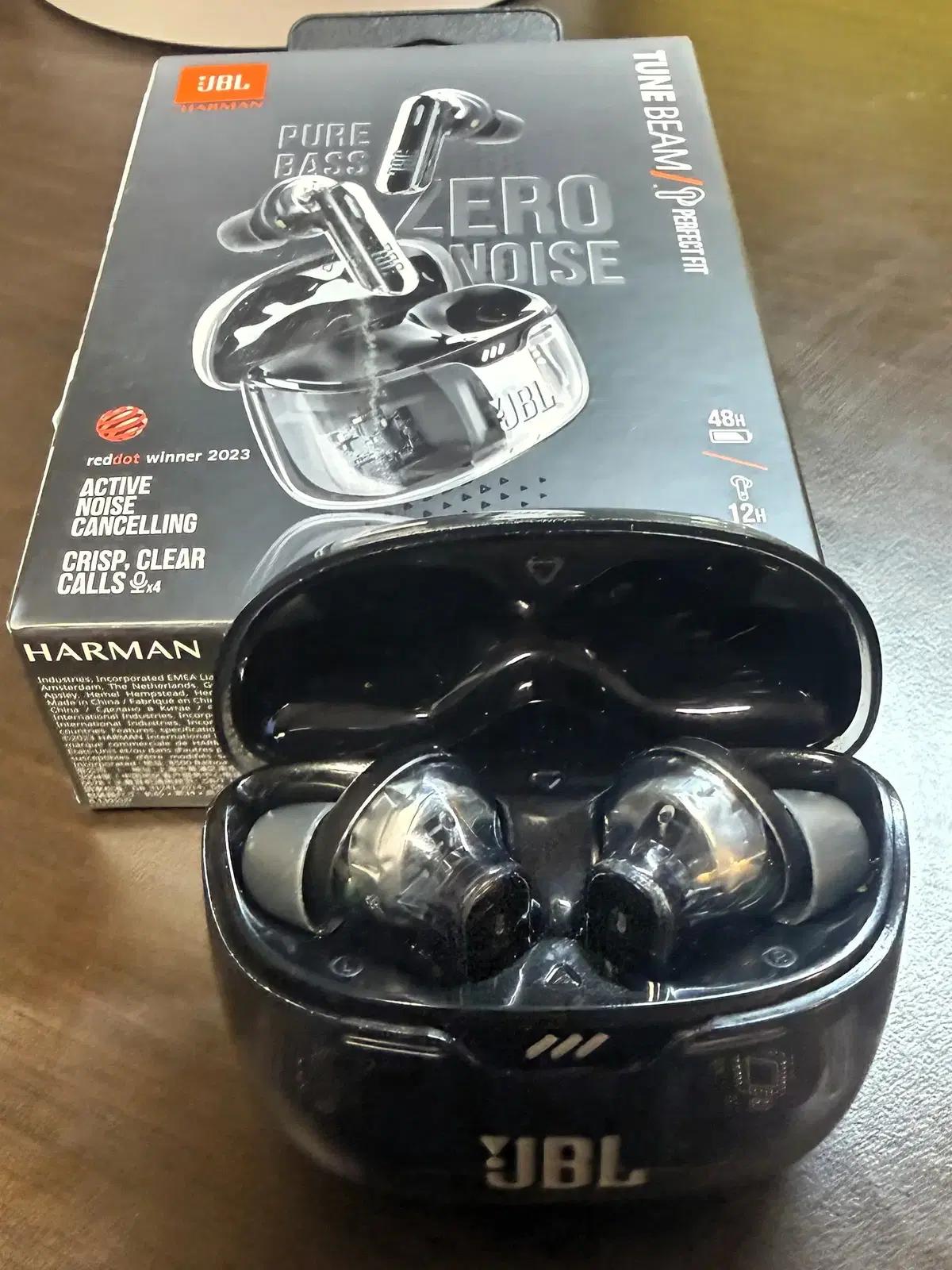 JBL Tune Beam Ghost Edition