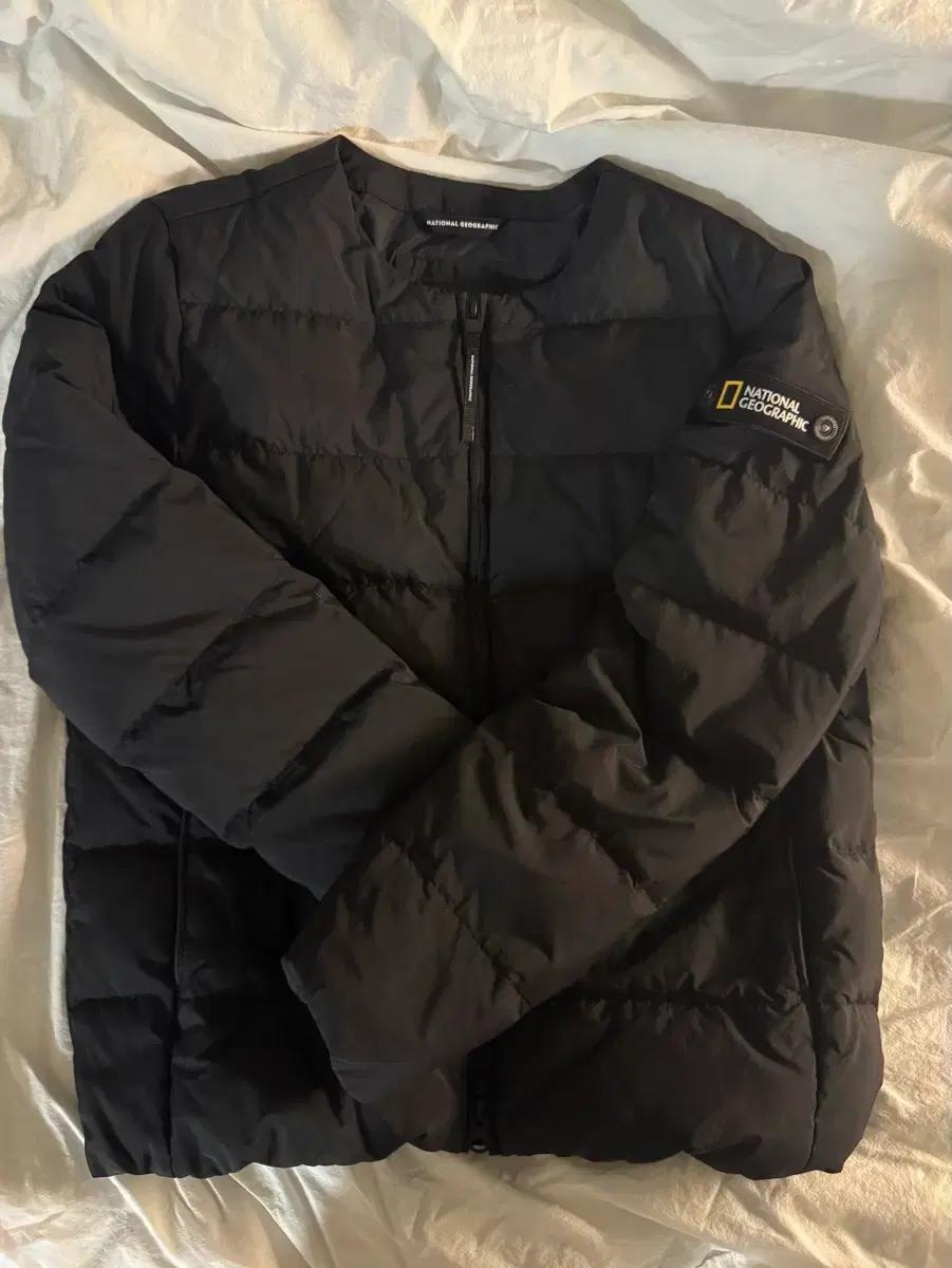 내셔널지오그래픽 경량패딩 블랙(구스)