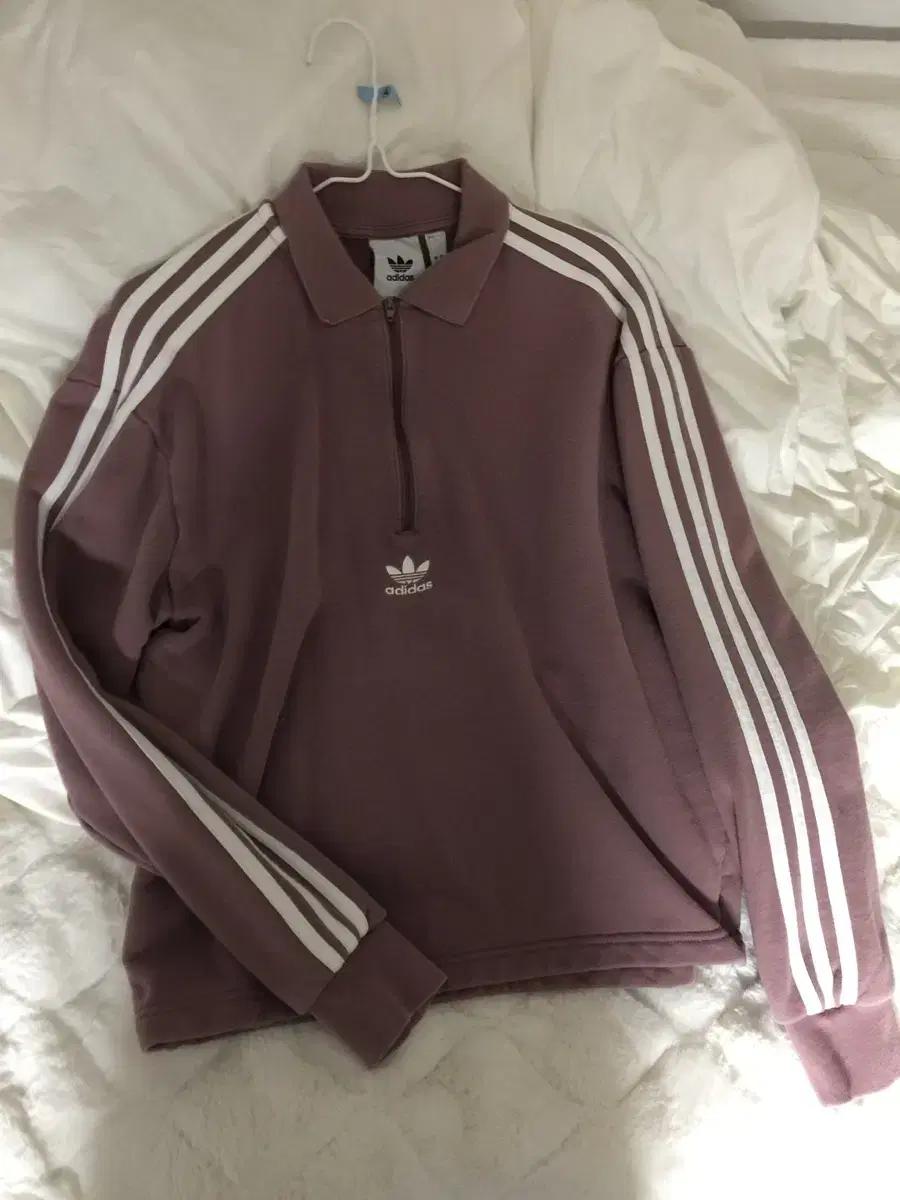 아디다스 삼선 폴로 럭비 하프집업 스웨트셔츠 인디핑크