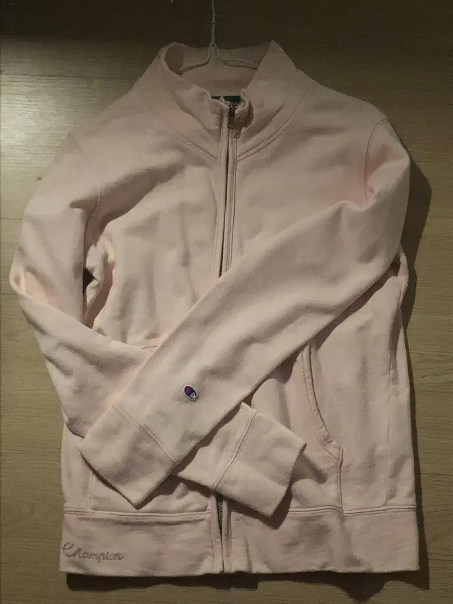 챔피온 딸기우유 여성 집업