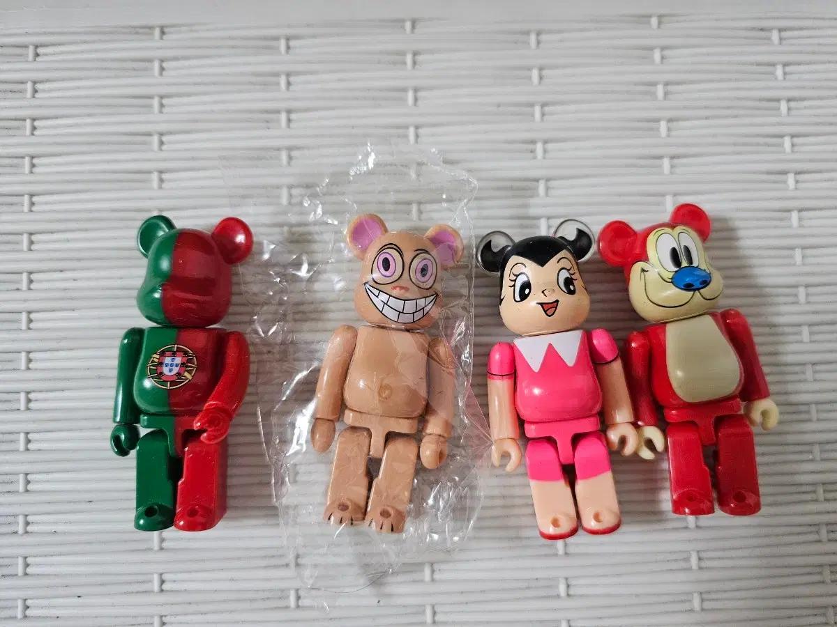 베어브릭 피규어